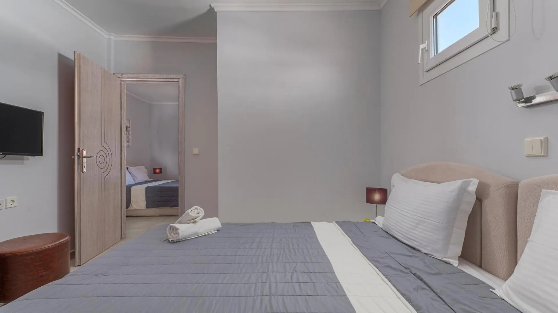 Adonis Hotel Pefkochori Aparthotel